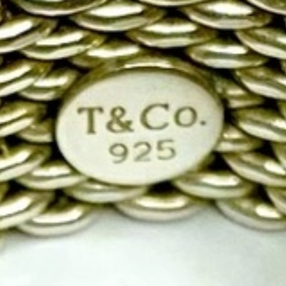 SOLD - Unworn Tiffany & Co. Somerset Ring - Picture 3 of 4
